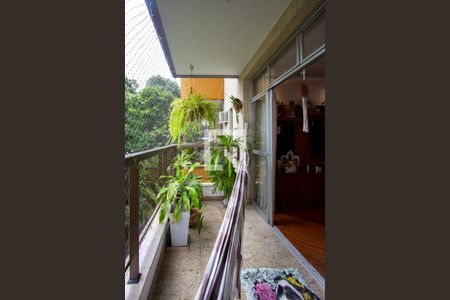 Varanda de apartamento à venda com 3 quartos, 140m² em Ingá, Niterói