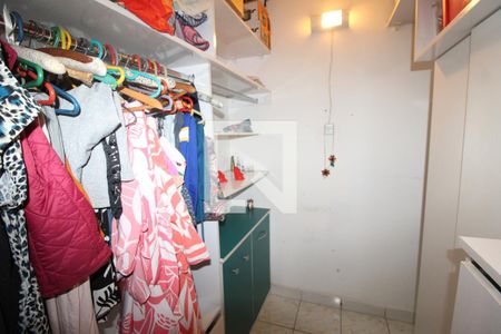Closet quarto1 de casa à venda com 2 quartos, 60m² em Vila da Penha, Rio de Janeiro