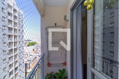 Sacada de apartamento para alugar com 3 quartos, 64m² em Vila Ivone, São Paulo