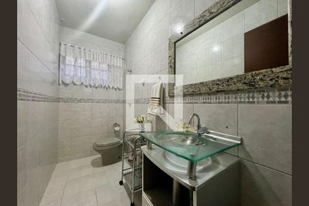 Casa para alugar com 486m², 5 quartos e 5 vagas Casa para alugar com 486m², 5 quartos e 5 vagasLavabo