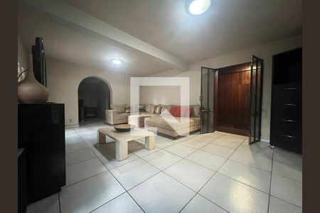 Sala 2 de casa à venda com 5 quartos, 486m² em Santa Lúcia, Belo Horizonte