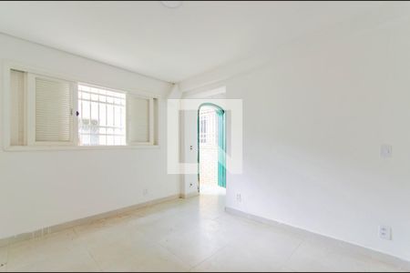 Sala/Quarto de kitnet/studio para alugar com 1 quarto, 14m² em Jardim da Glória, São Paulo