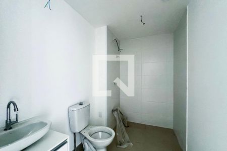 Banheiro de kitnet/studio para alugar com 1 quarto, 37m² em Indianópolis, São Paulo