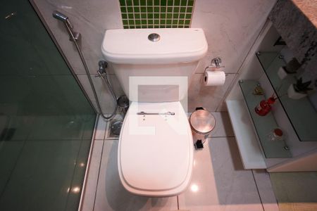 Banheiro de casa à venda com 3 quartos, 142m² em Glória, Belo Horizonte