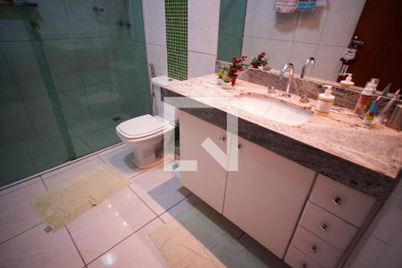 Banheiro de casa à venda com 3 quartos, 142m² em Glória, Belo Horizonte