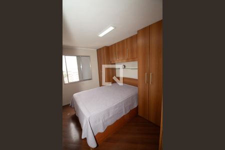 Quarto 1 de apartamento à venda com 2 quartos, 55m² em Vila Ivone, São Paulo