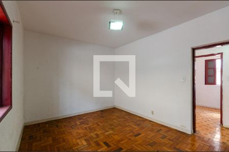 Casa à venda com 300m², 3 quartos e 2 vagas Casa à venda com 300m², 3 quartos e 2 vagasQuarto 2