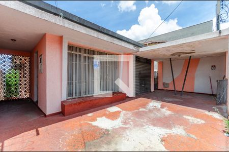 Casa à venda com 300m², 3 quartos e 2 vagas Casa à venda com 300m², 3 quartos e 2 vagasGaragem