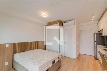 Sala/Quarto de kitnet/studio para alugar com 1 quarto, 28m² em Ipiranga, São Paulo