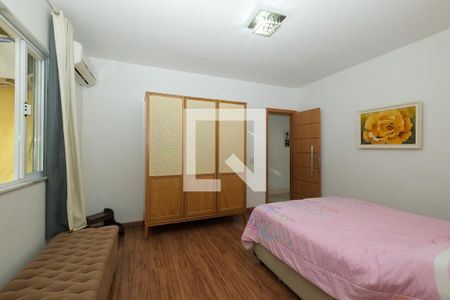 Suíte de casa à venda com 4 quartos, 130m² em Grajau, Rio de Janeiro