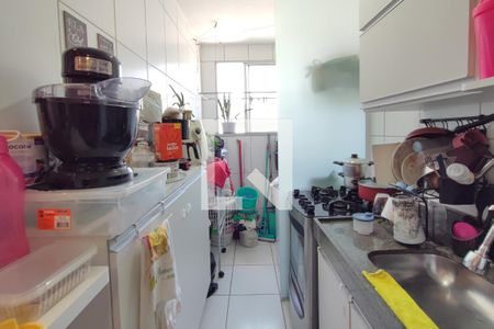 Cozinha de apartamento à venda com 2 quartos, 47m² em Loteamento Parque São Martinho, Campinas