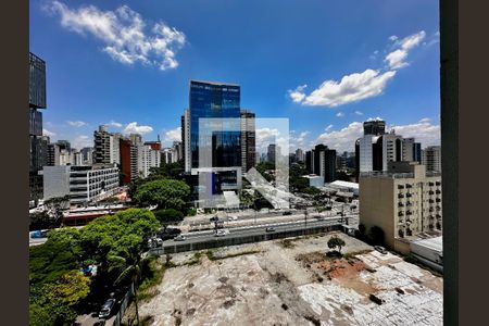 Vista  de apartamento à venda com 2 quartos, 74m² em Campo Belo, São Paulo