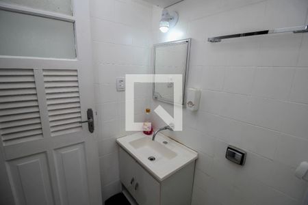 Banheiro de kitnet/studio à venda com 1 quarto, 32m² em Centro, Rio de Janeiro