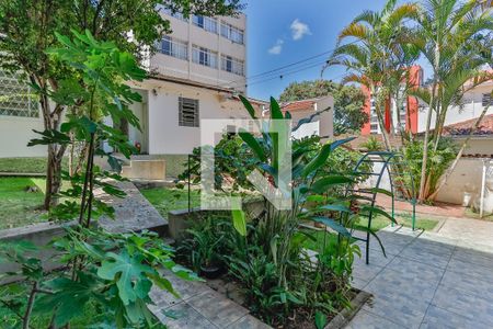 Quintal de casa à venda com 5 quartos, 260m² em Santo Antônio, Belo Horizonte