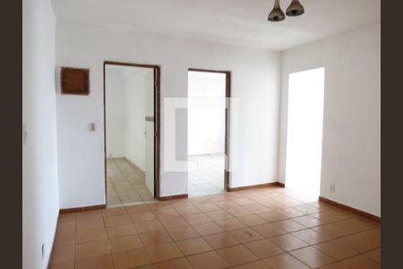Sala 2 de casa para alugar com 2 quartos, 100m² em Vila Iorio, São Paulo