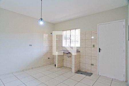 Cozinha de casa para alugar com 1 quarto, 47m² em Vila Guedes, São Paulo