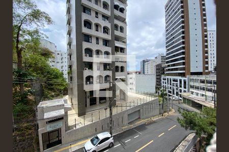 Vista da Sala de apartamento para alugar com 3 quartos, 116m² em Jardim Apipema, Salvador