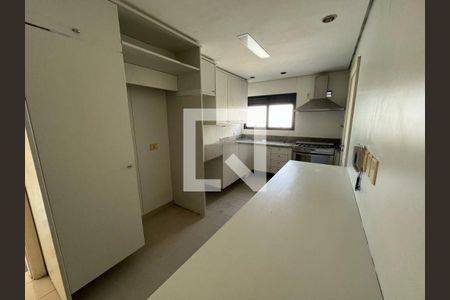 Apartamento à venda com 4 quartos, 354m² em Santa Cecilia, São Paulo