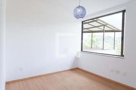 Casa de condomínio à venda com 350m², 3 quartos e 6 vagas Casa de condomínio à venda com 350m², 3 quartos e 6 vagasquarto 2