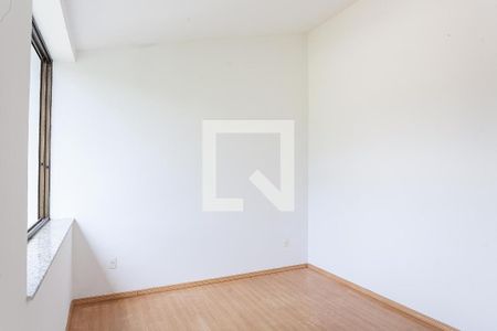 Casa de condomínio à venda com 350m², 3 quartos e 6 vagas Casa de condomínio à venda com 350m², 3 quartos e 6 vagasquarto 1