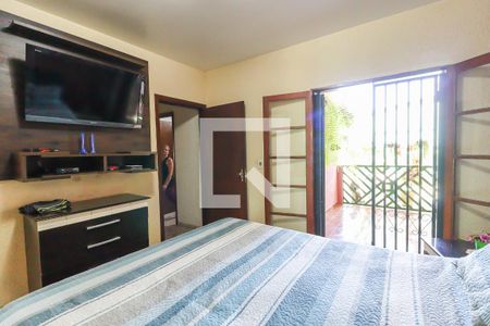 Casa à venda com 288m², 3 quartos e 4 vagas Casa à venda com 288m², 3 quartos e 4 vagasSuíte