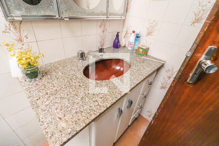 Casa à venda com 288m², 3 quartos e 4 vagas Casa à venda com 288m², 3 quartos e 4 vagasBanheiro