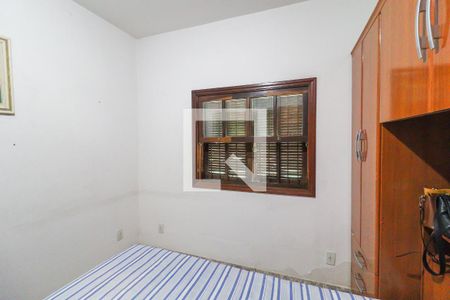 Casa à venda com 288m², 3 quartos e 4 vagas Casa à venda com 288m², 3 quartos e 4 vagasQuarto 2