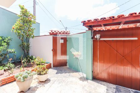 Casa à venda com 288m², 3 quartos e 4 vagas Casa à venda com 288m², 3 quartos e 4 vagasGaragem