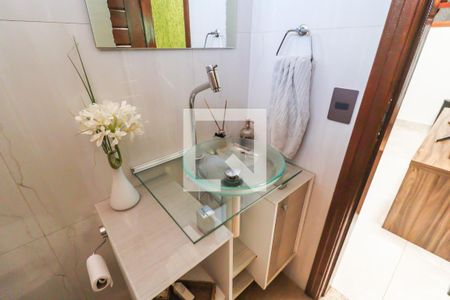 Casa à venda com 288m², 3 quartos e 4 vagas Casa à venda com 288m², 3 quartos e 4 vagasLavabo