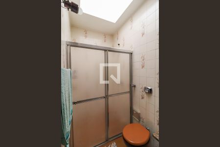 Casa à venda com 288m², 3 quartos e 4 vagas Casa à venda com 288m², 3 quartos e 4 vagasBanheiro