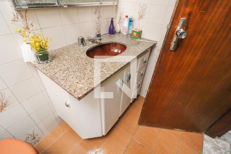 Casa à venda com 288m², 3 quartos e 4 vagas Casa à venda com 288m², 3 quartos e 4 vagasBanheiro