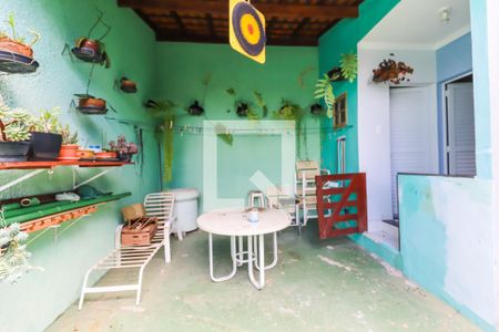 Casa à venda com 288m², 3 quartos e 4 vagas Casa à venda com 288m², 3 quartos e 4 vagasQuintal