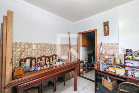 Casa à venda com 288m², 3 quartos e 4 vagas Casa à venda com 288m², 3 quartos e 4 vagasEdícula