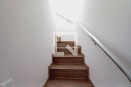 Escada  de casa de condomínio à venda com 2 quartos, 120m² em Jardim Novo Campos Eliseos, Campinas