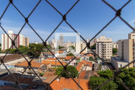 Vista da suíte de apartamento para alugar com 3 quartos, 76m² em Ponte Preta, Campinas