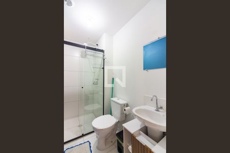 Banheiro de apartamento para alugar com 1 quarto, 24m² em Bonfim, Osasco