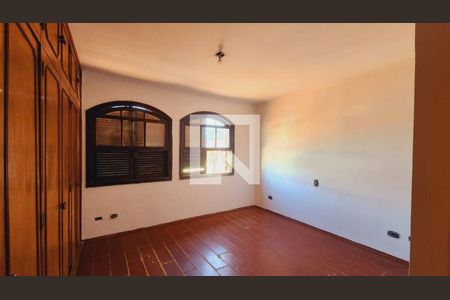 Casa à venda com 3 quartos, 210m² em Vila Sonia, São Paulo