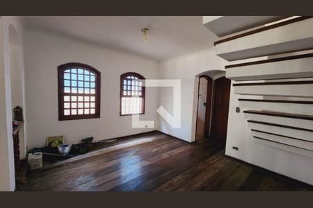 Casa para alugar com 3 quartos, 210m² em Vila Sonia, São Paulo
