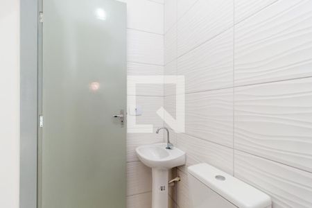 Banheiro de kitnet/studio para alugar com 1 quarto, 12m² em Belenzinho, São Paulo