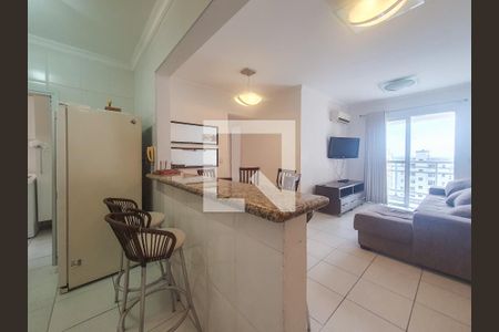 Sala  de apartamento para alugar com 3 quartos, 90m² em Pitangueiras, Guarujá