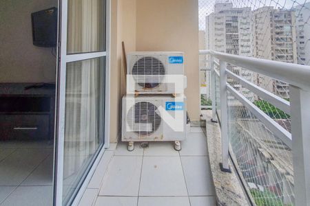 Varanda de apartamento para alugar com 3 quartos, 90m² em Pitangueiras, Guarujá