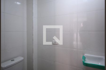 Banheiro de apartamento para alugar com 1 quarto, 35m² em Vila Marte, São Paulo