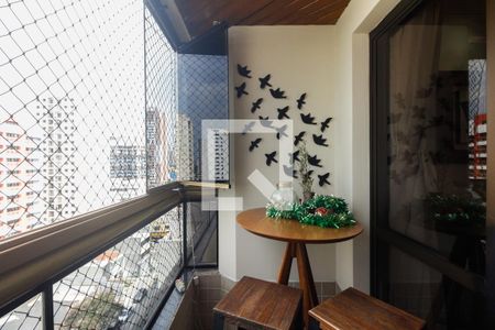 Varanda  de apartamento à venda com 3 quartos, 95m² em Vila Azevedo, São Paulo