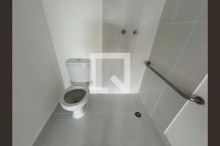 Banheiro  de kitnet/studio à venda com 0 quarto, 28m² em Parada Inglesa, São Paulo