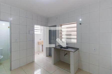 Cozinha de casa para alugar com 1 quarto, 30m² em Parque São Lucas, São Paulo