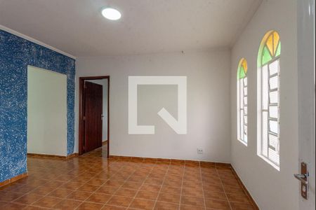 Sala de casa à venda com 4 quartos, 201m² em Jardim Santa Lúcia, Campinas