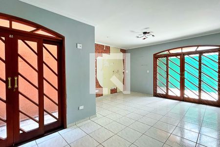 Sala de casa à venda com 5 quartos, 278m² em Jardim Zaira, Guarulhos