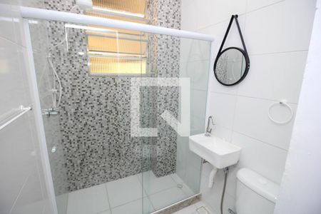 Banheiro de kitnet/studio para alugar com 1 quarto, 34m² em Centro, Rio de Janeiro