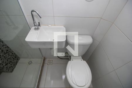 Banheiro de kitnet/studio para alugar com 1 quarto, 34m² em Centro, Rio de Janeiro