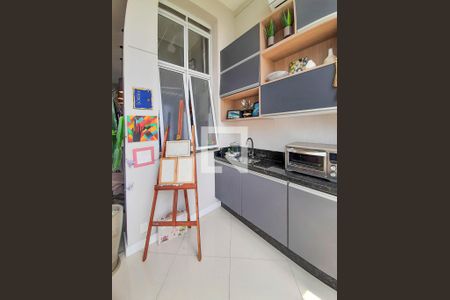 Sala de apartamento para alugar com 2 quartos, 77m² em Barra da Tijuca, Rio de Janeiro